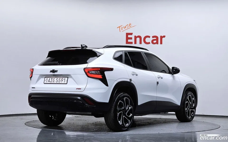 Chevrolet Trax Crossover 1.2 RS 2023 — миниатюра 2