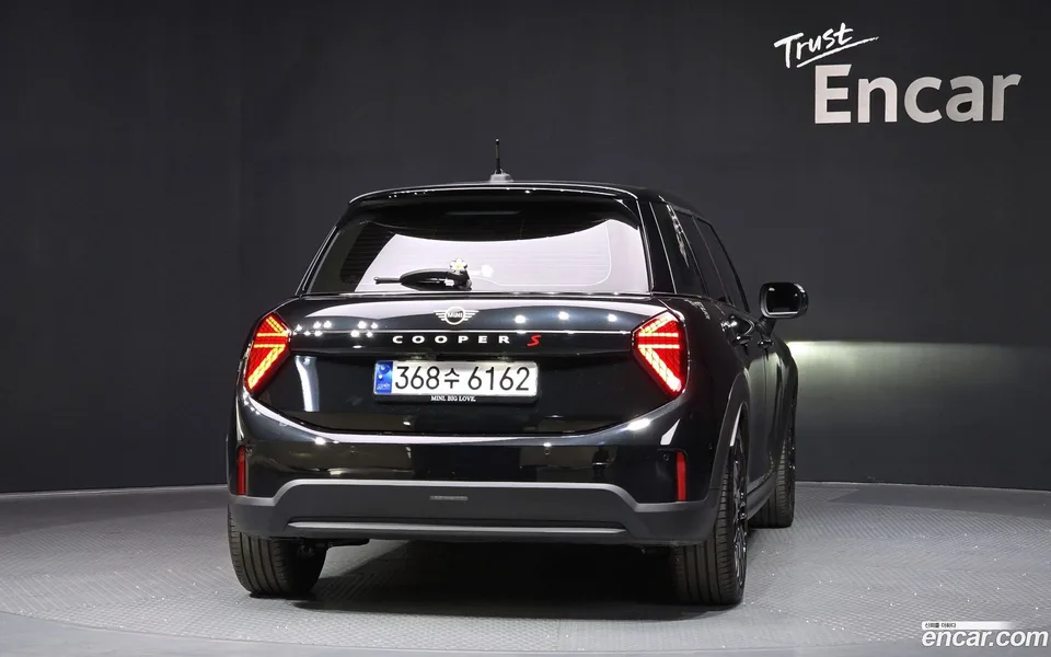MINI Cooper S 5 2024 — миниатюра 4