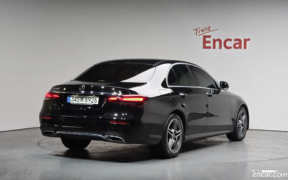 Mercedes-Benz E-Class E250 AMG Line 2022 — миниатюра 2
