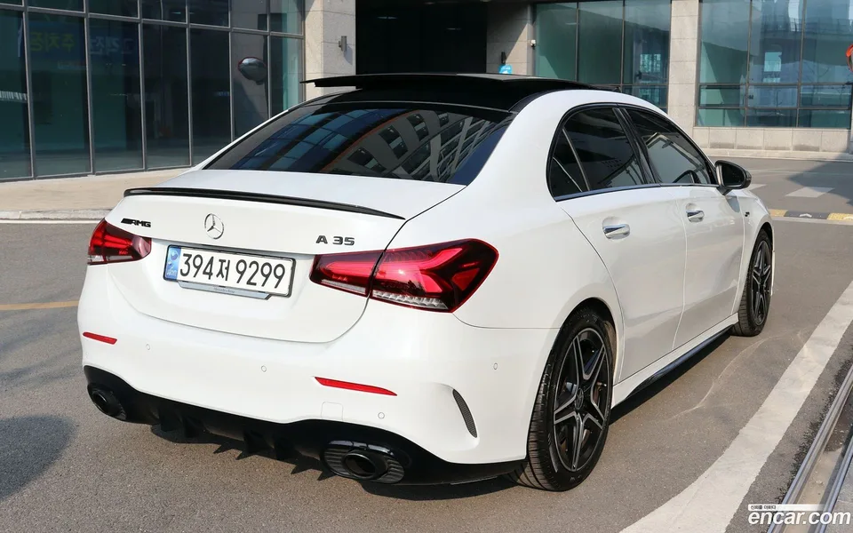 Mercedes-Benz A-Class AMG A35 4MATIC 2023 — миниатюра 2