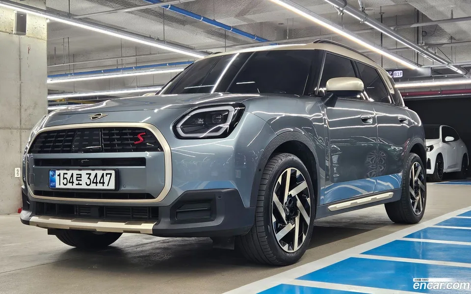 MINI Cooper S Countryman ALL4 2025 — фото 1, купить с доставкой в Москву