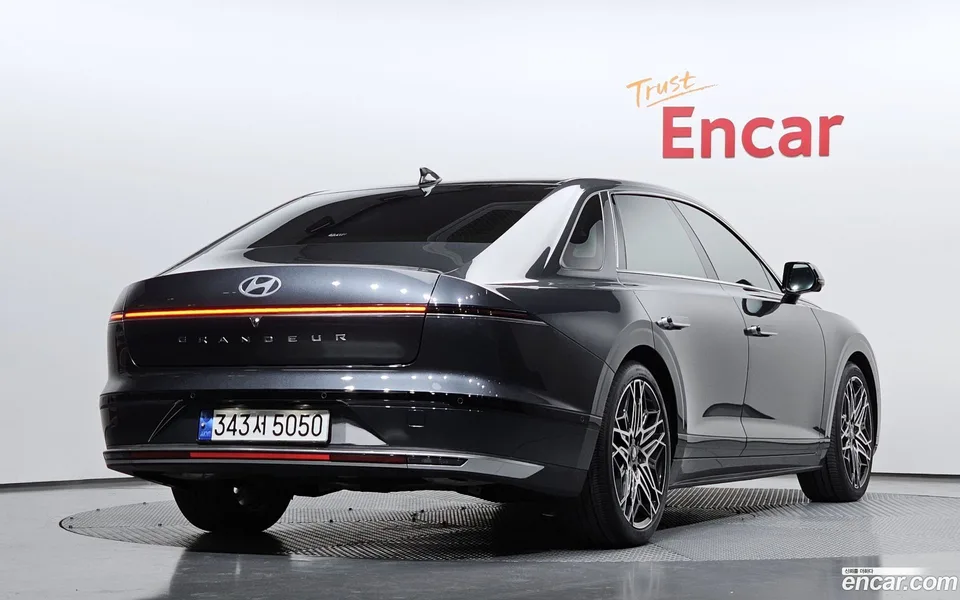 Hyundai Grandeur 3.5 4WD 2023 — миниатюра 2