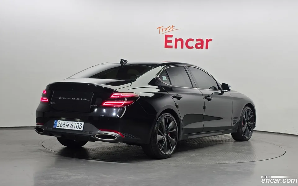 Genesis G70 3.3T 4WD 2023 — миниатюра 2