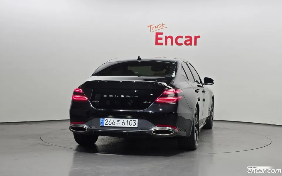 Genesis G70 3.3T 4WD 2023 — миниатюра 4