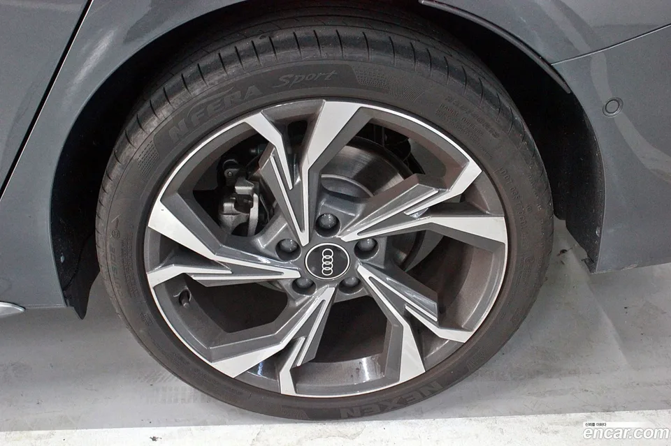 Audi A3 (8Y) 40 TFSI 2025 — миниатюра 5