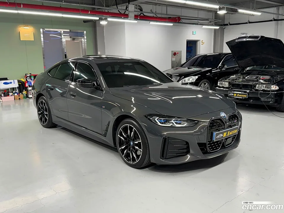 BMW i4 M50 2023 — миниатюра 3