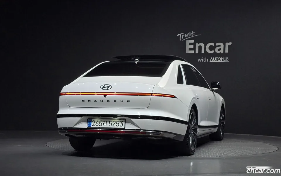Hyundai Grandeur Hybrid 2023 — миниатюра 4