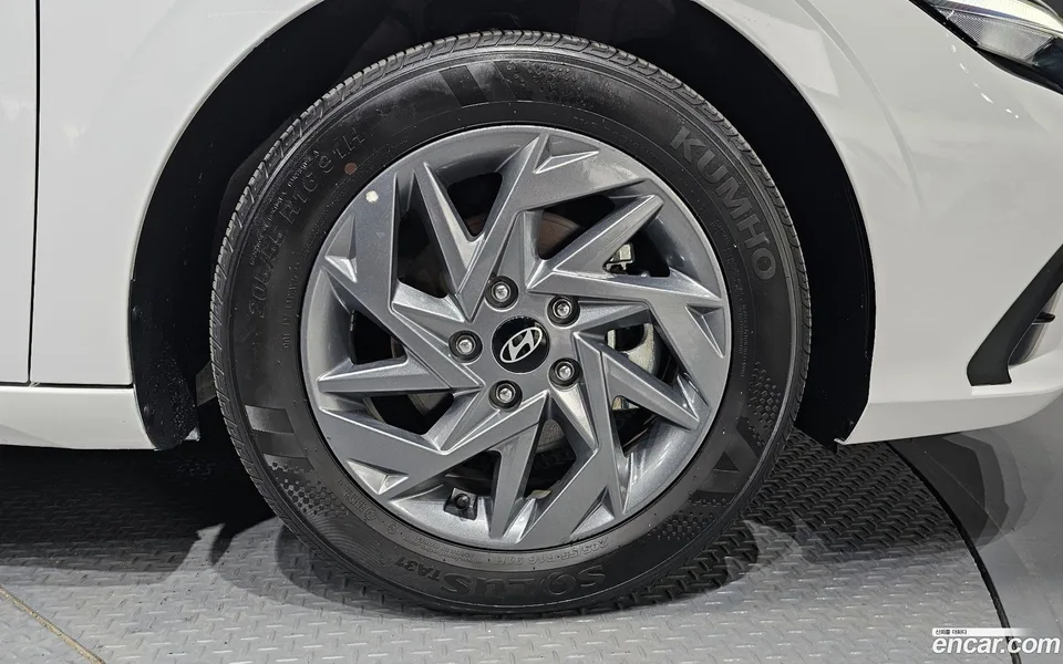 Hyundai Avante CN7 Hybrid 2025 — миниатюра 5