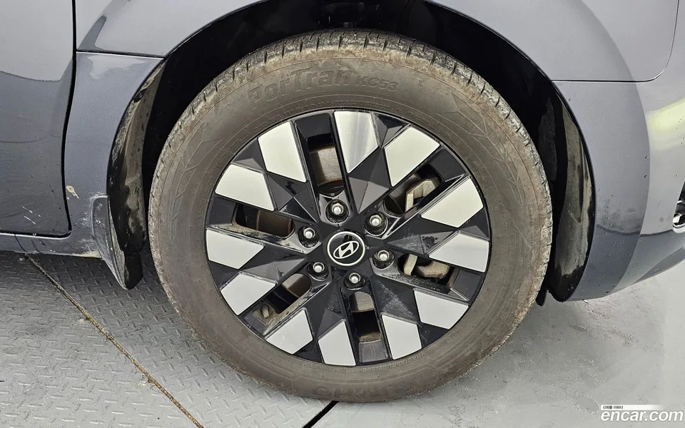 Hyundai Staria 4WD 9 2024 — миниатюра 5