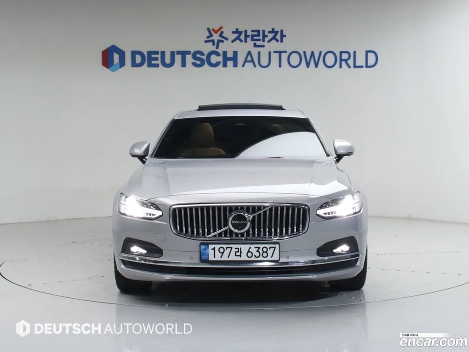 Volvo S90 B6 AWD 2023 — миниатюра 3