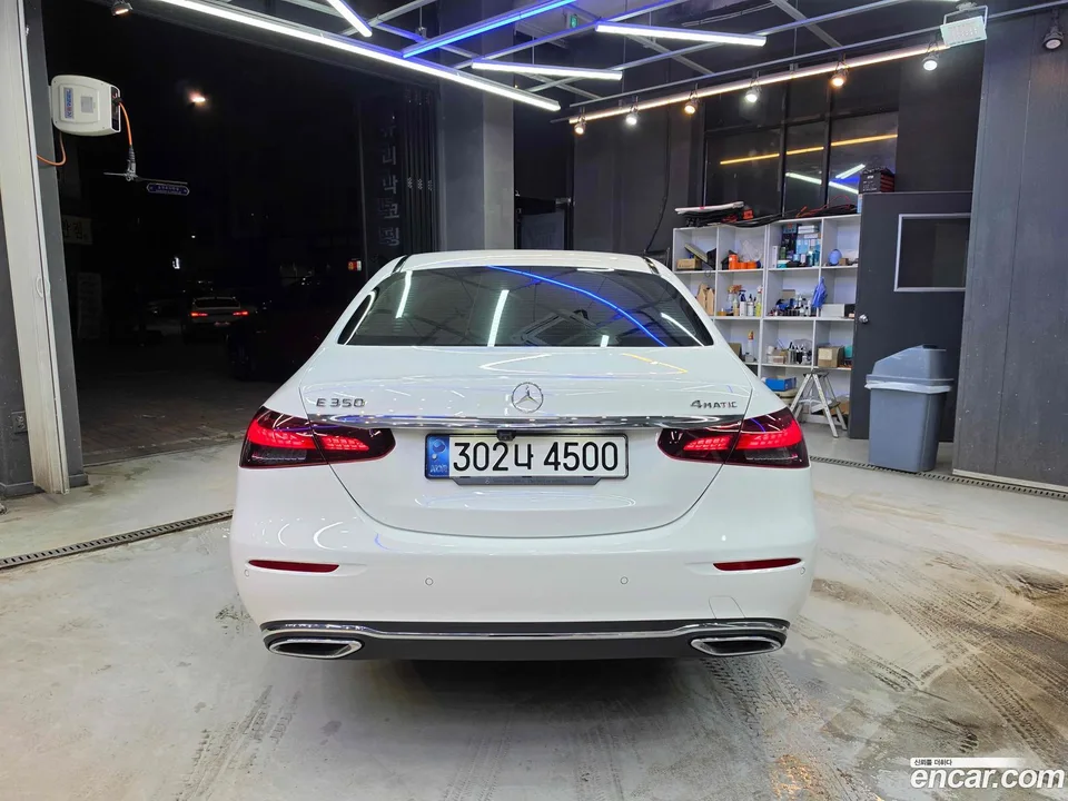Mercedes-Benz E-Class E350 4MATIC 2022 — миниатюра 2