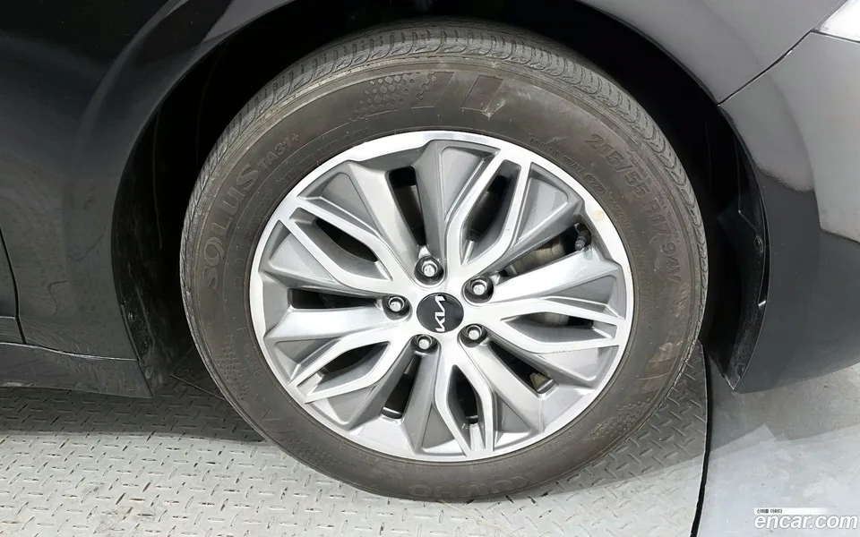 Kia K5 Hybrid 2023 — миниатюра 5