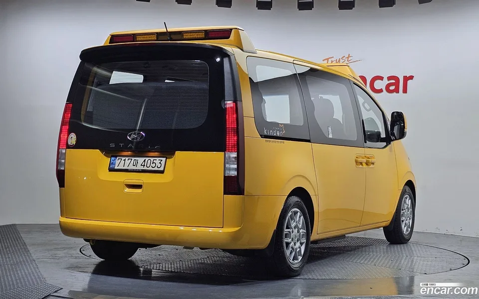 Hyundai Staria L3.5 2022 — миниатюра 2