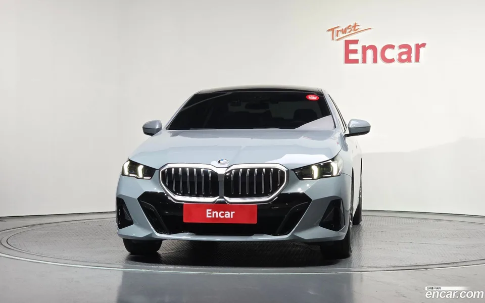 BMW 5 Series 523d xDrive M 2024 — миниатюра 3