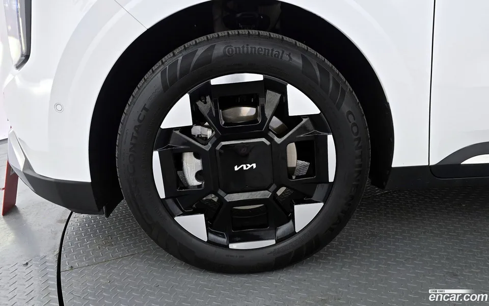 Kia Carnival HEV 7 2024 — миниатюра 5