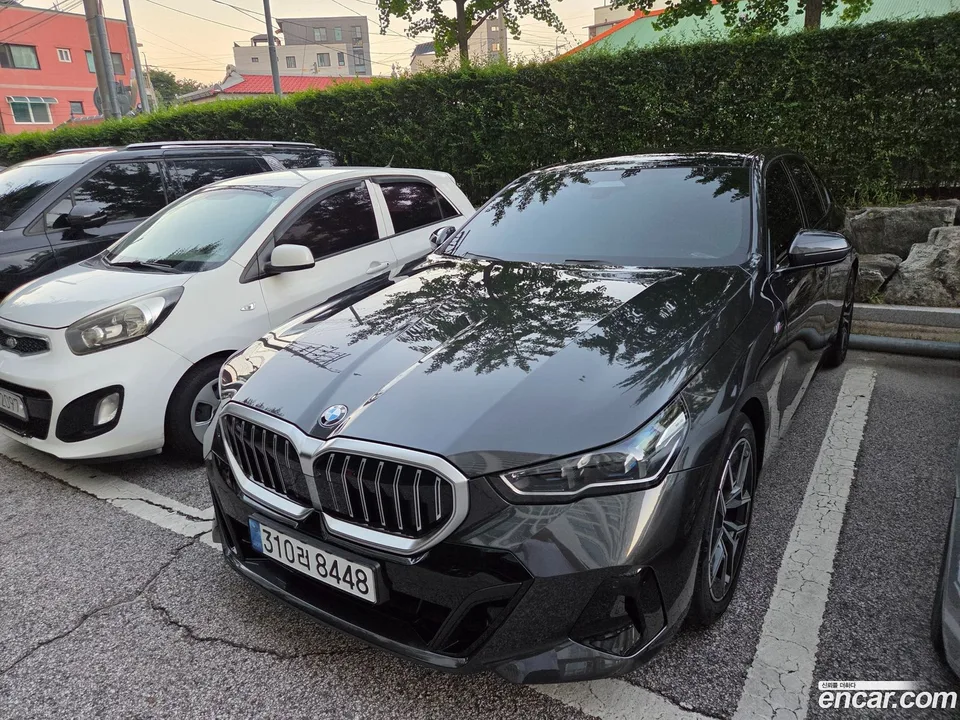 BMW 5 Series 523d M 2024 — миниатюра 2
