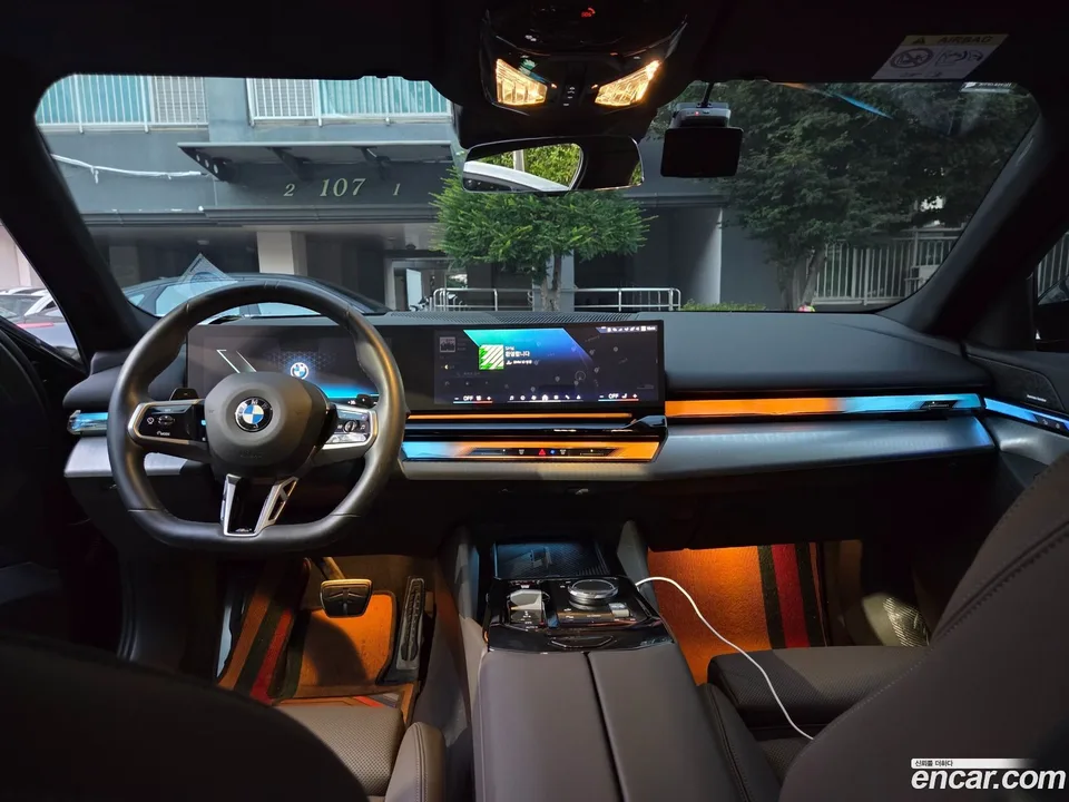 BMW 5 Series 523d M 2024 — миниатюра 5