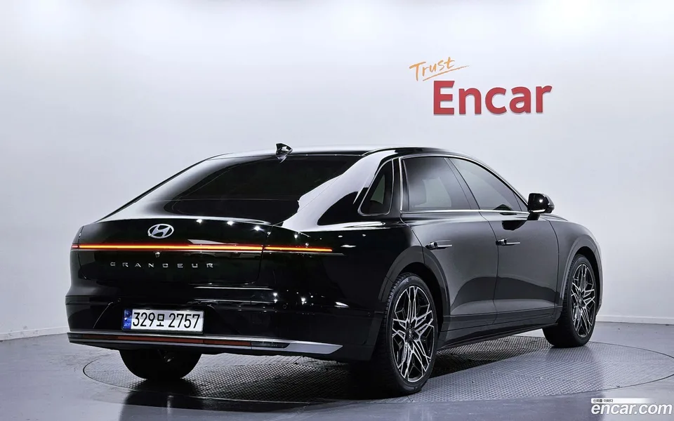 Hyundai Grandeur Hybrid 2023 — миниатюра 2