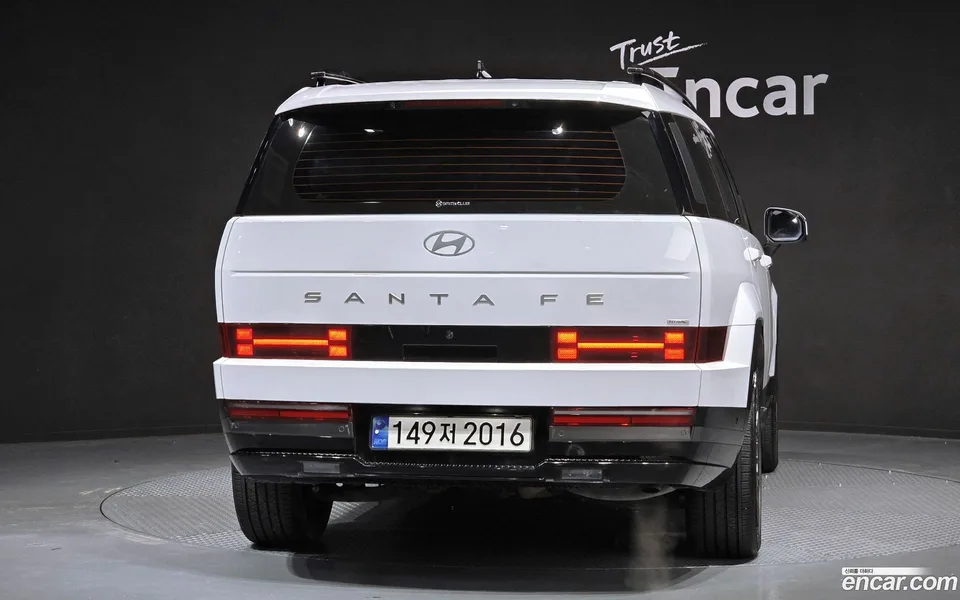 Hyundai Santa Fe HEV 1.6 4WD 2023 — миниатюра 4