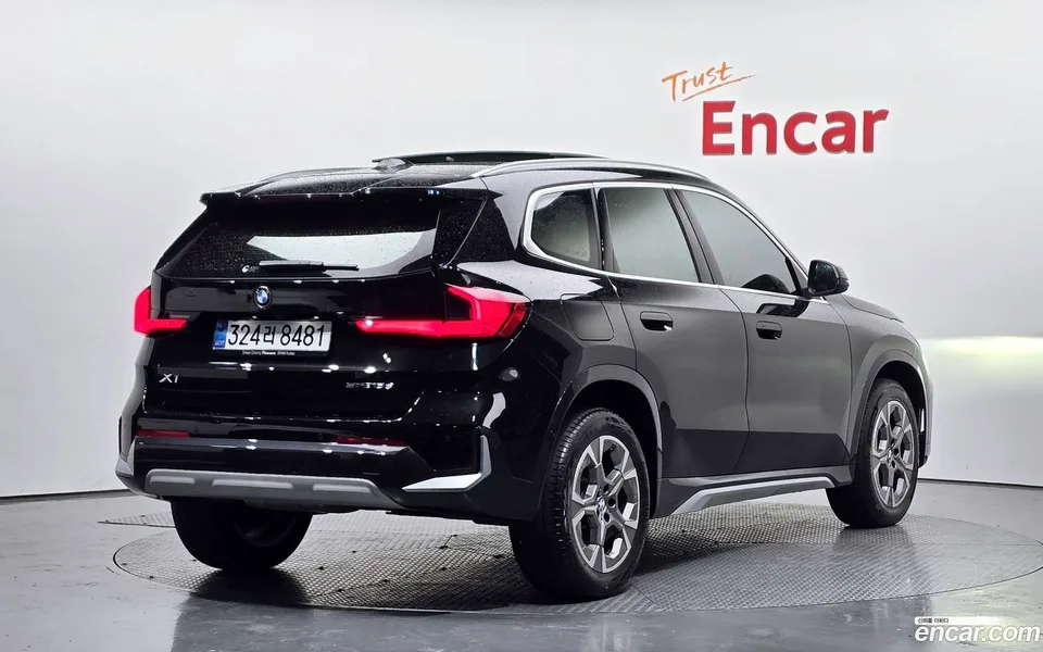 BMW X1 sDrive 18d xLine 2025 — миниатюра 2