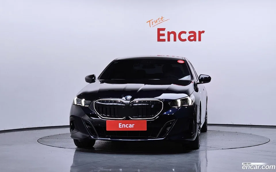 BMW i5 eDrive 40 M 2025 — миниатюра 3