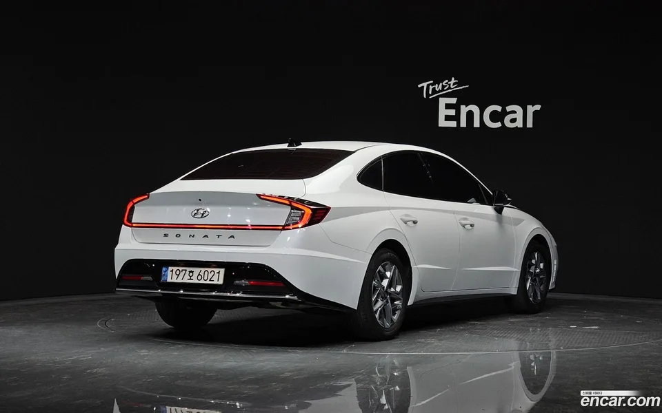 Hyundai Sonata 2.0 2022 — миниатюра 2