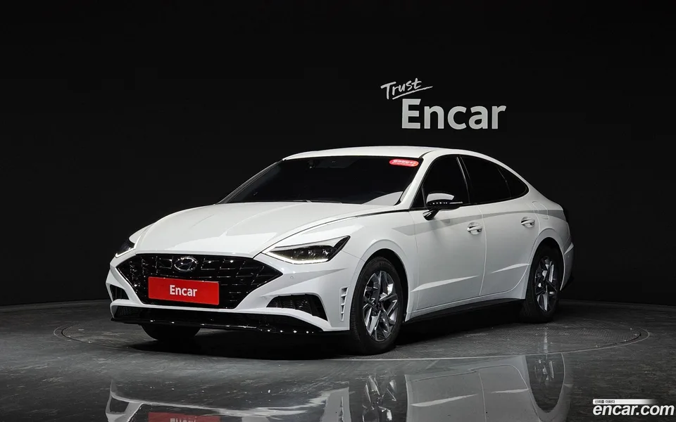Hyundai Sonata 2.0 2022 — фото 1, купить с доставкой в Москву