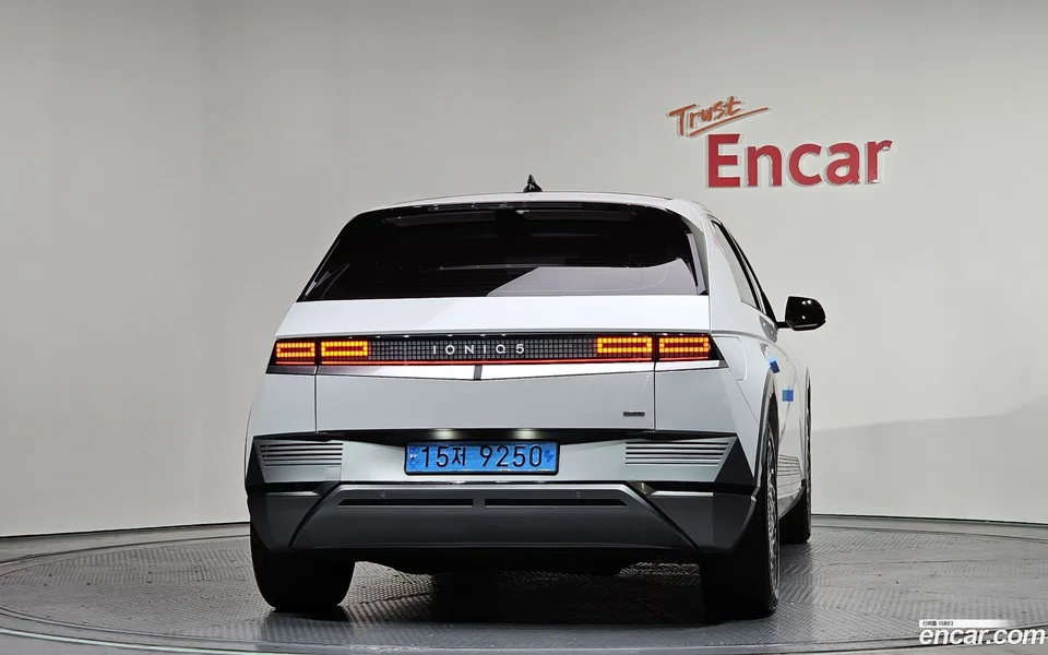Hyundai Ioniq 5 AWD 2022 — миниатюра 4