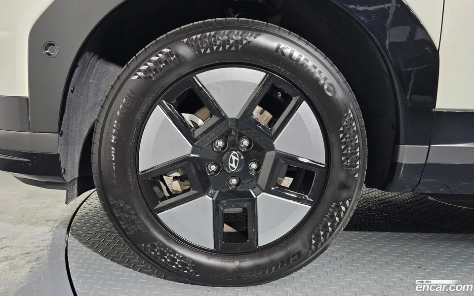 Hyundai Santa Fe HEV 1.6 2WD 2024 — миниатюра 5