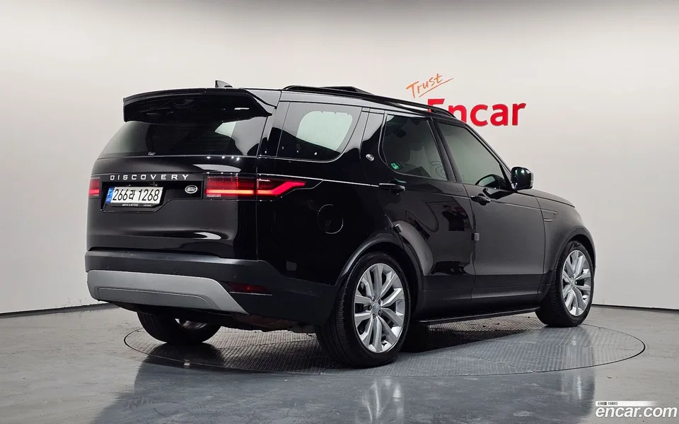 Land Rover Discovery D250 SE 2022 — миниатюра 2