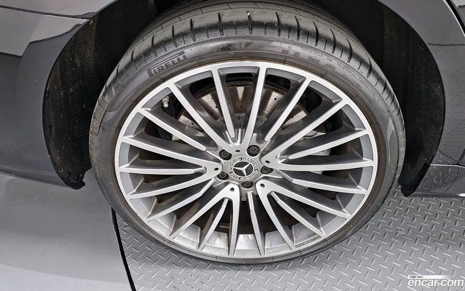 Mercedes-Benz S-Class S500L 4MATIC 2024 — миниатюра 5