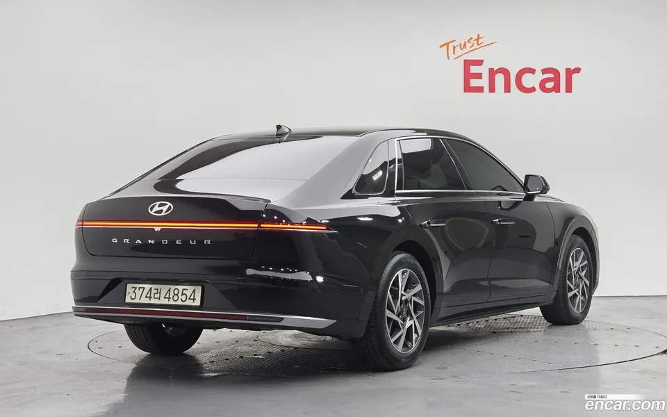 Hyundai Grandeur 2.5 2WD 2024 — миниатюра 2