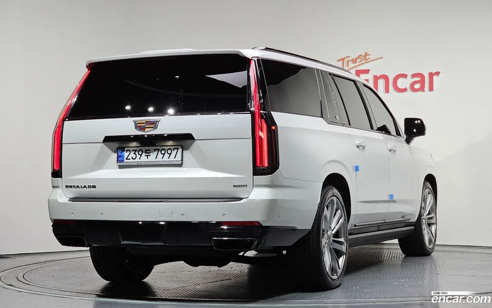 Cadillac Escalade 6.2 ESV 2025 — миниатюра 2