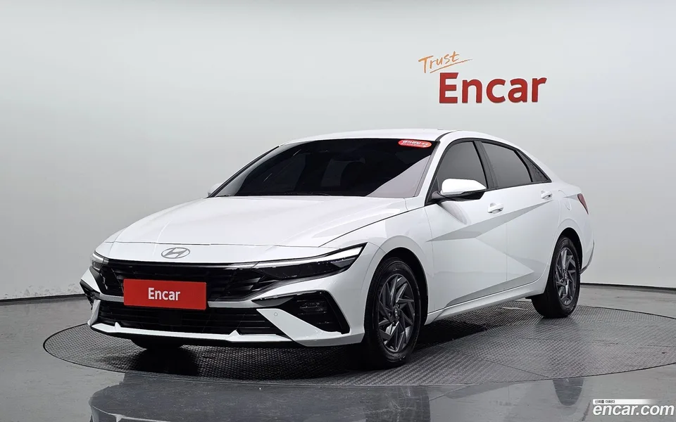 Hyundai Avante CN7 Hybrid 2025 — фото 1, купить с доставкой в Москву