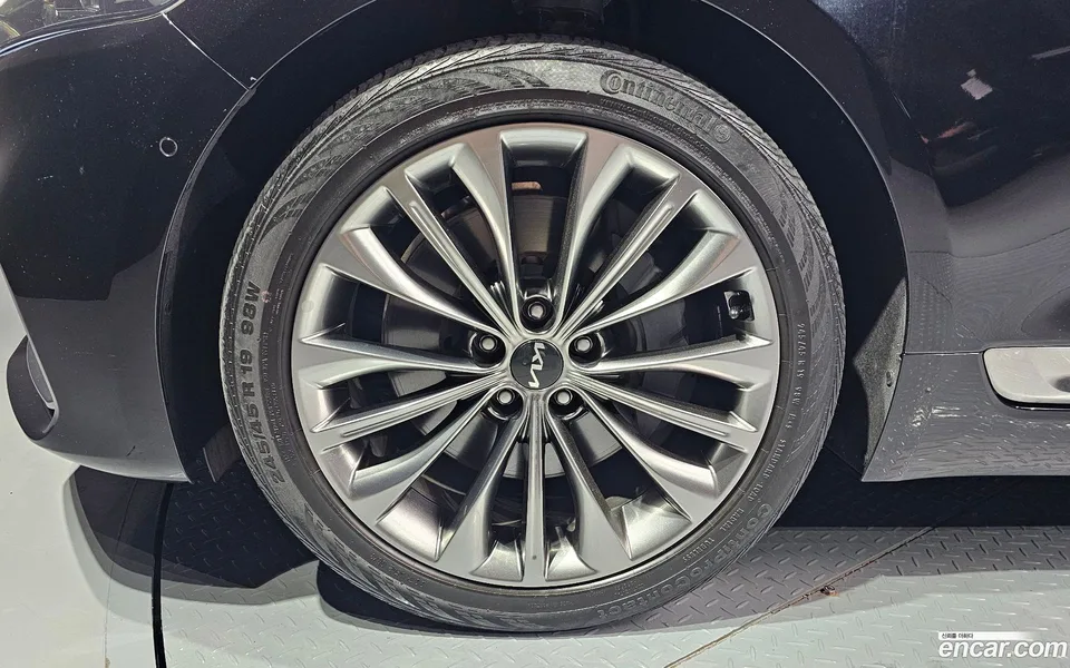Kia K9 3.8 GDI AWD 2022 — миниатюра 5