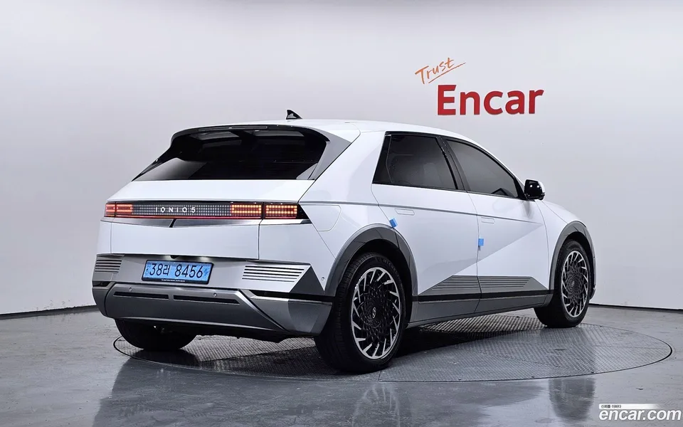 Hyundai Ioniq 5 2022 — миниатюра 2