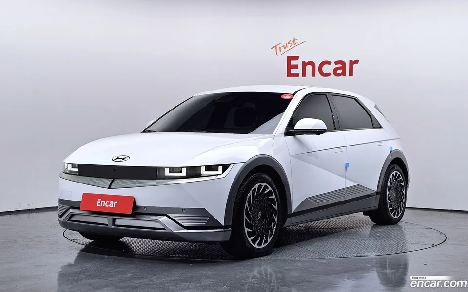 Hyundai Ioniq 5 2022 — фото 1, купить с доставкой в Москву