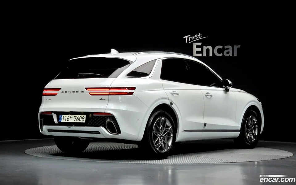 Genesis GV70 2.5T AWD 2024 — миниатюра 2