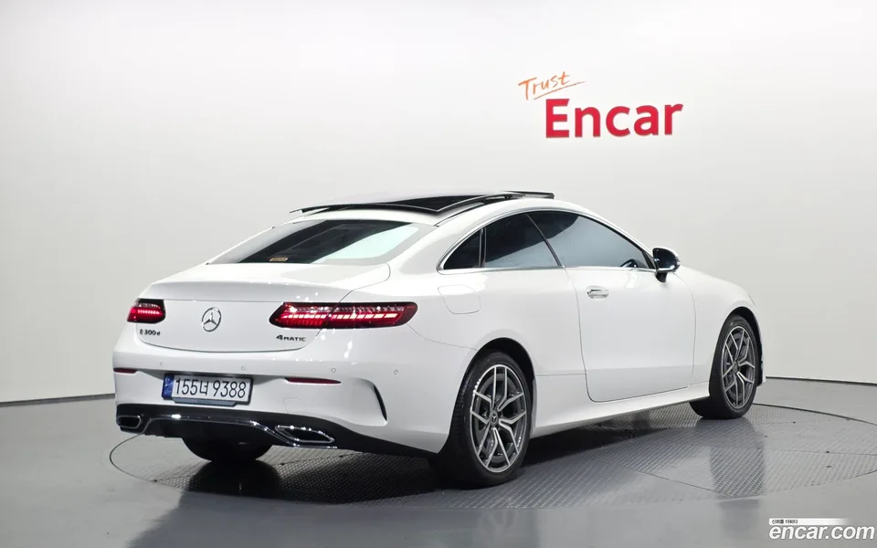 Mercedes-Benz E-Class E300d 4MATIC 2023 — миниатюра 2