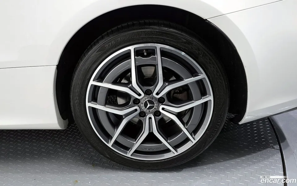 Mercedes-Benz E-Class E300d 4MATIC 2023 — миниатюра 5