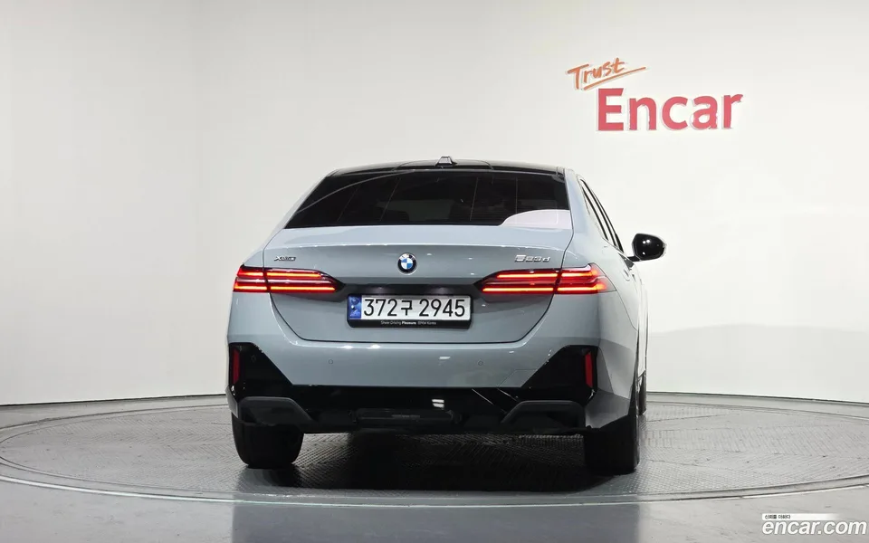 BMW 5 Series 523d xDrive M 2024 — миниатюра 4