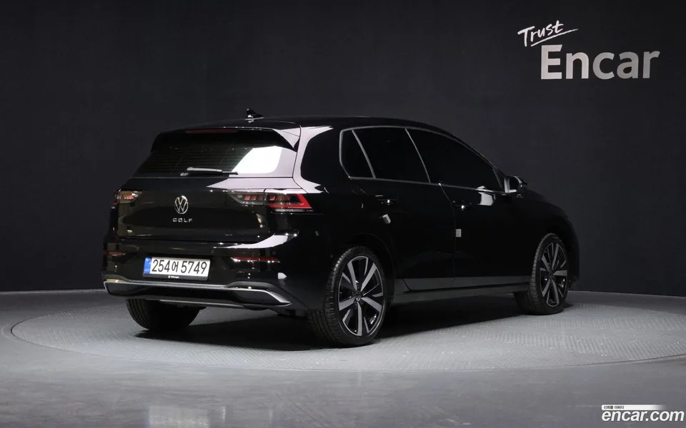 Volkswagen Golf 2.0 TDI 2025 — миниатюра 2