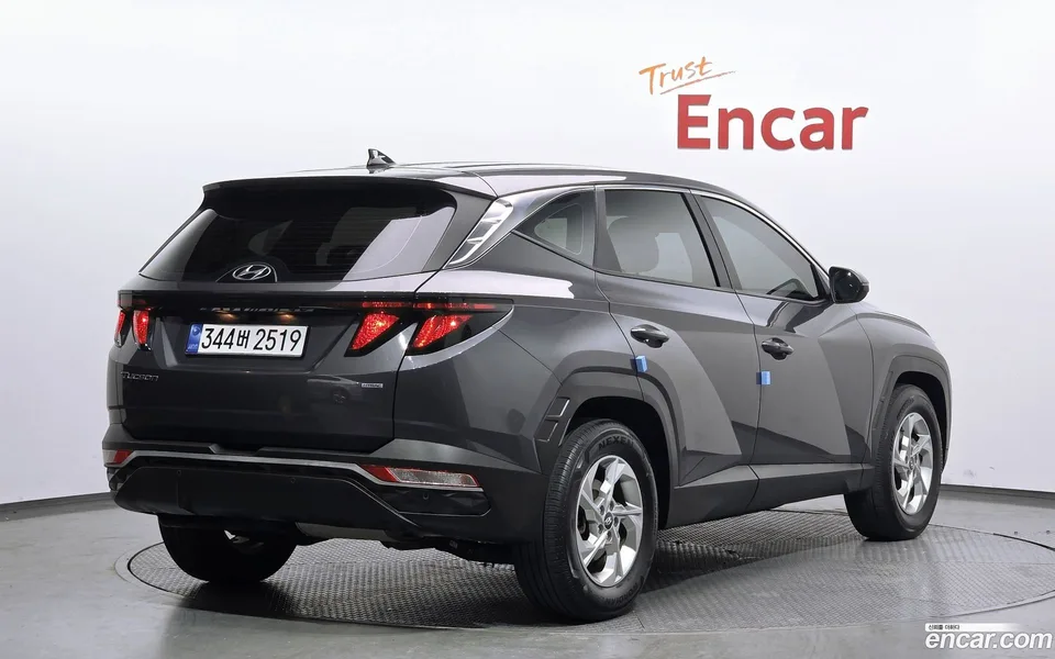 Hyundai Tucson 2.0 4WD 2023 — миниатюра 2