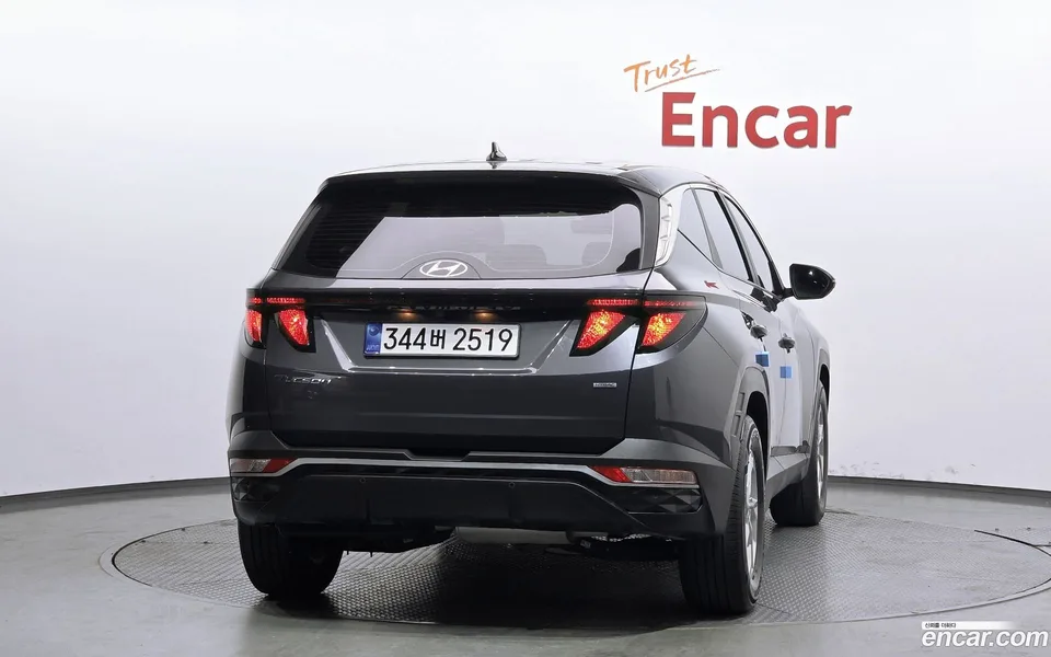 Hyundai Tucson 2.0 4WD 2023 — миниатюра 4