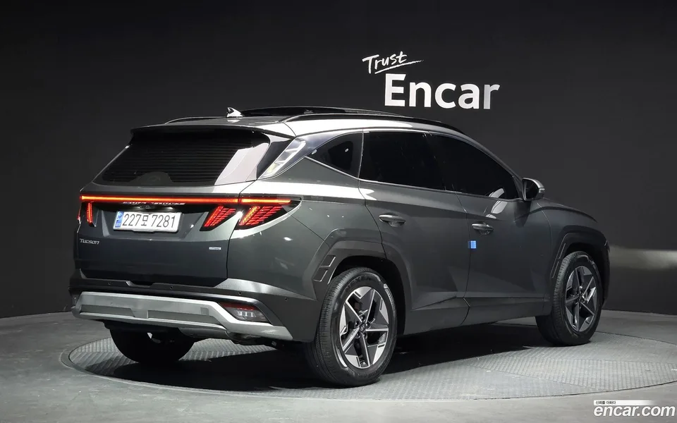 Hyundai Tucson NX4 2.0 4WD 2024 — миниатюра 2