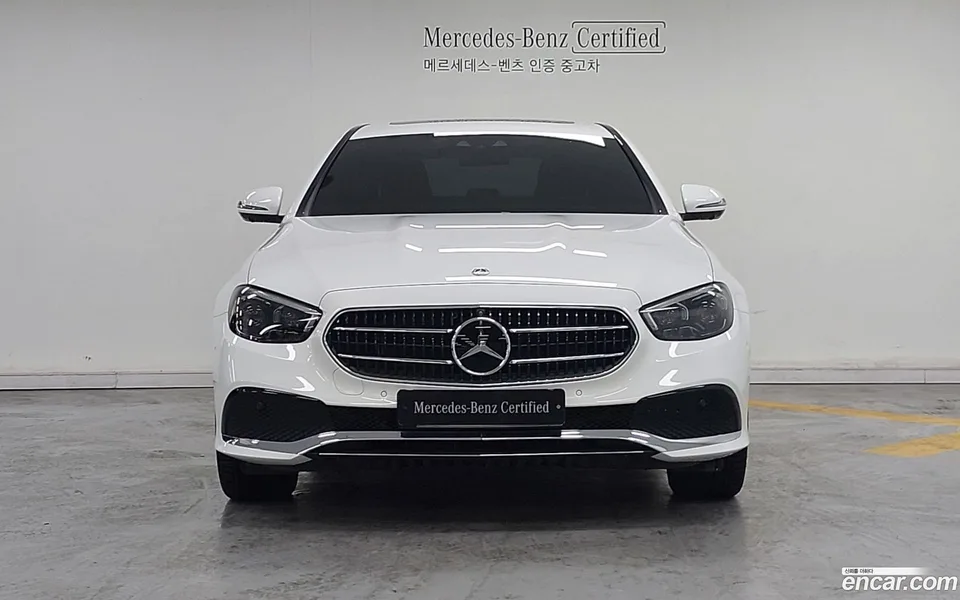 Mercedes-Benz E-Class E350 4MATIC 2022 — миниатюра 3