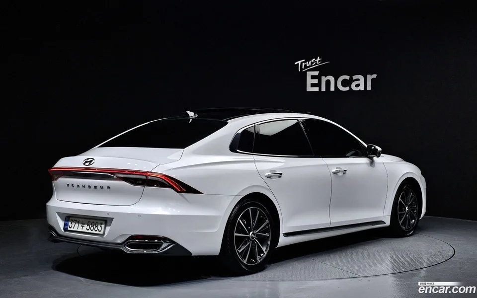Hyundai Grandeur IG 3.0 LPi 2022 — миниатюра 2