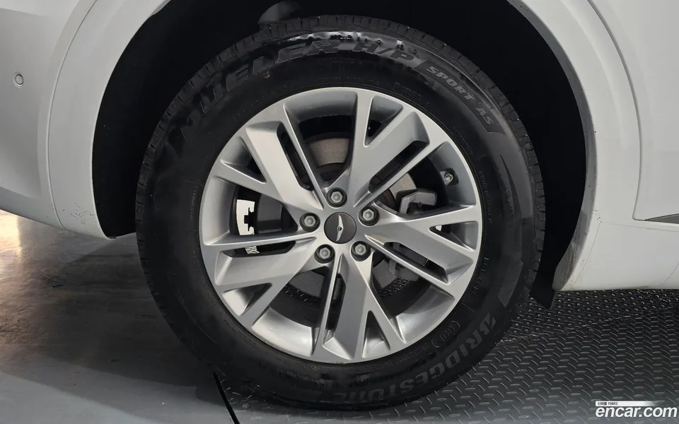 Genesis GV70 2.5T 2WD 2024 — миниатюра 5