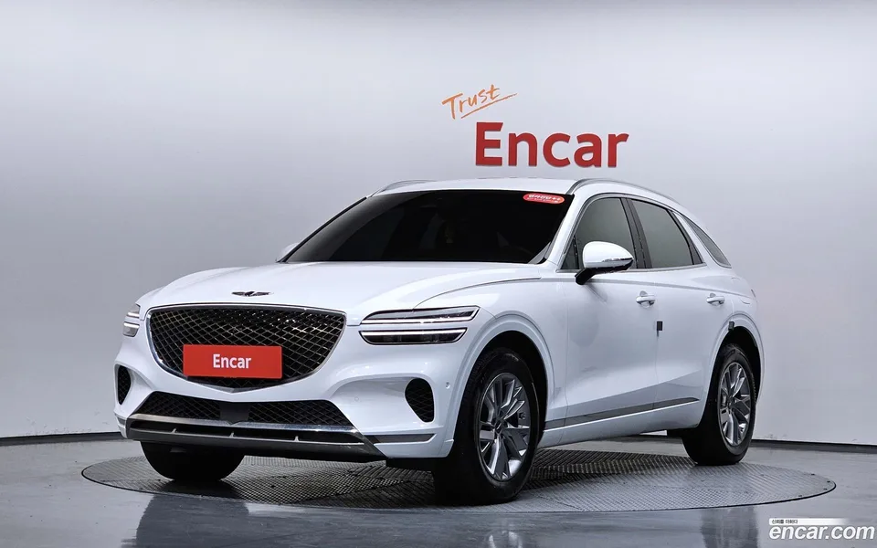 Genesis GV70 2.5T 2WD 2024 — фото 1, купить с доставкой в Москву