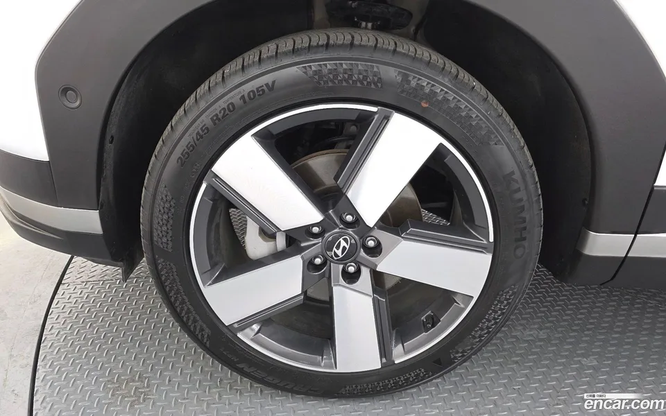 Hyundai SantaFe HEV 1.6 2WD 2024 — миниатюра 5
